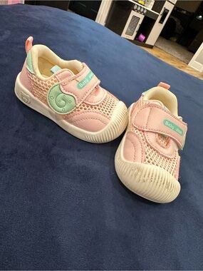 Pink Mesh Kids' Sneakers with Mint Accent - Baby Shoe
